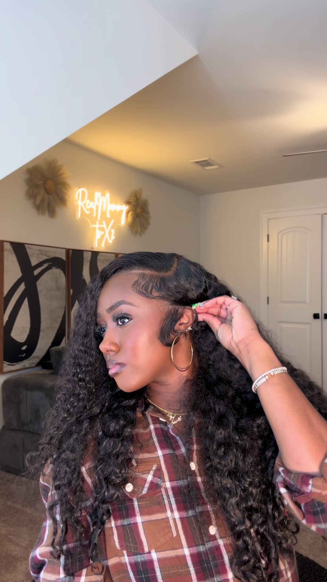 TikTok post by @realmommytv2 for OQHAIR. Caption reads: Ngl, if yall been contemplating doing it just do....
