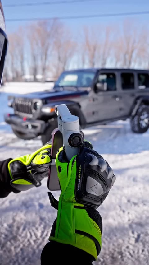Instagram post by @ducatidan_mtl for Jeep. Caption reads: [...] Flow 2 Pro. @insta360motorcycling @jeepca.