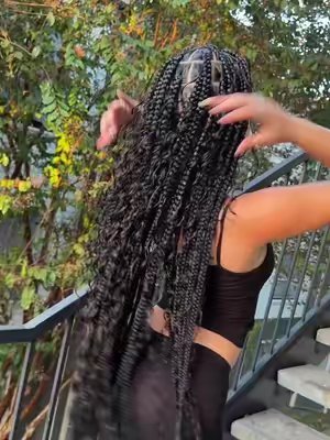TikTok post by @zamyathedoll for Ygwigs. Caption reads: [...] especially for vacation,No tangles! @Ygwigs,....
