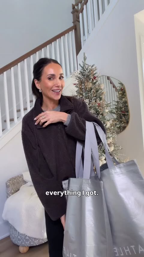 Instagram post by @anna_brstyle for Athleta. Caption reads: Comment GIRL below to receive a DM with the links....