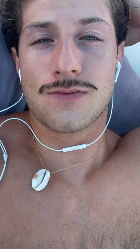 Instagram post by @louismacipe for NiceWork. Caption reads: [...] #asmr #menscare #mensskincare @niceworkparis....