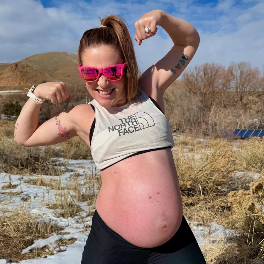 Instagram post by @funnyrunner26.2 for Tailwind Nutrition. Caption reads: 💪 Pro contract renewal WHILE pregnant. Yes, we....