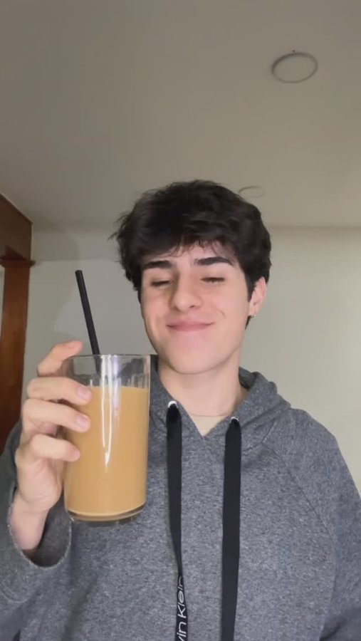 Instagram post by @pablonnuno for Coffee mate. Caption reads: Mi café favorito gracias a @coffeematemx ☕️....