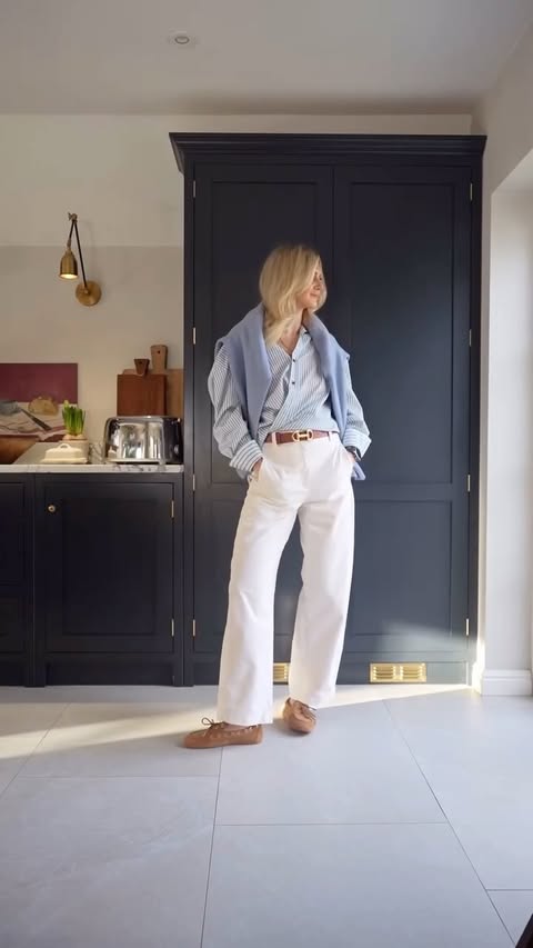 Instagram post by @carasuthers for DISSH. Caption reads: [...] LTK ⬇ https://liketk.it/5NnFz

Shirt is....