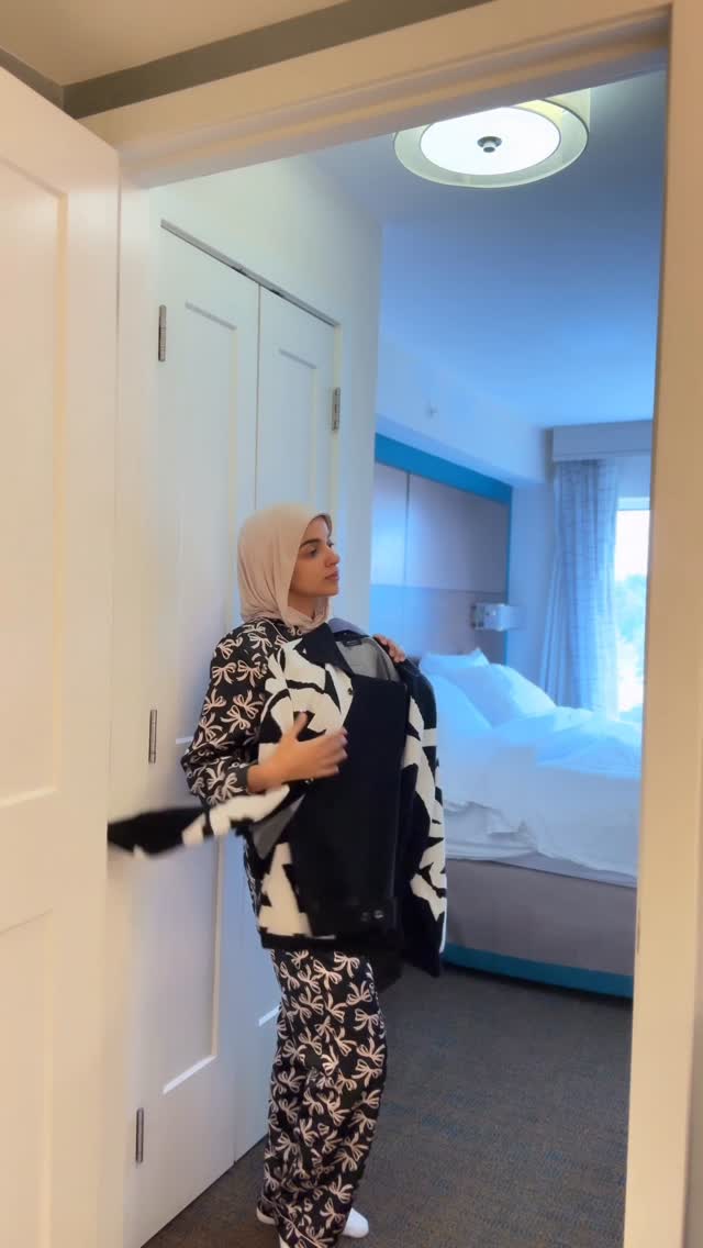 Instagram post by @saharfoad for La Roche-Posay. Caption reads: Here is my secret....