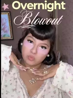 TikTok post by @melsmakeupdiaries for LOOPS. Caption reads: [...] #blowout #mondayhair #loopspartner #fyp....