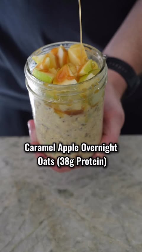 Instagram post by @justinanderson_fit for Bob's Red Mill. Caption reads: Caramel Apple Overnight Oats 🍏 (38g Protein). An....
