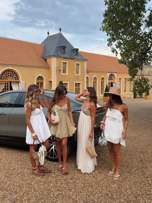 Instagram post by @bbcvl for Porsche. Caption reads: a little escape with @porsche_france ⭐️💛 -....