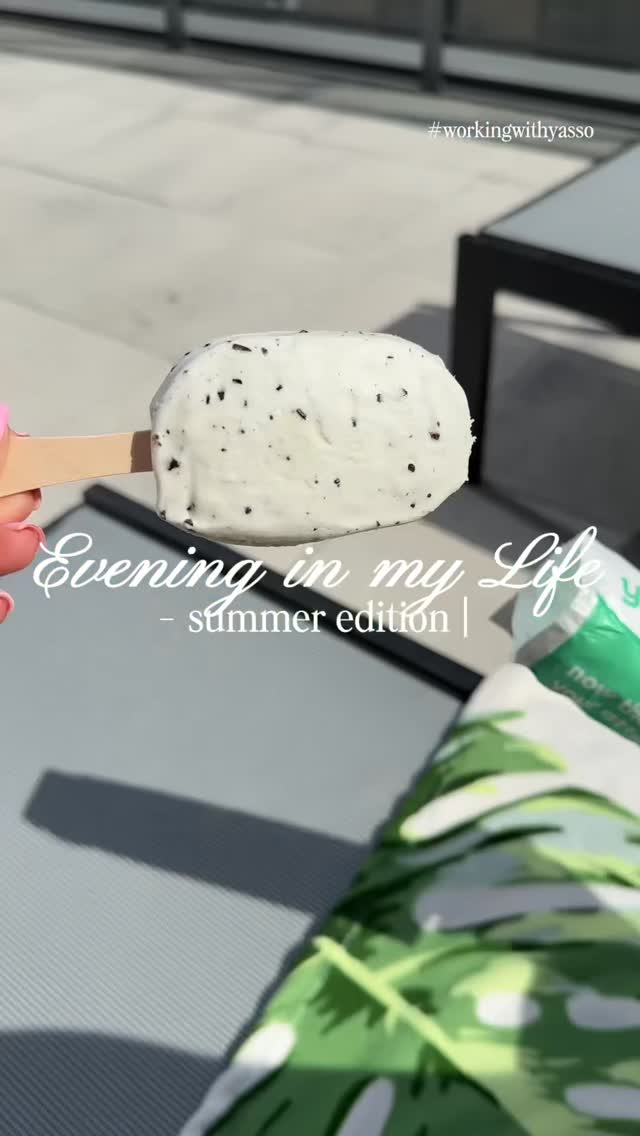 Instagram post by @ohmyletto for Yasso. Caption reads: An ideal evening this summer. Name something....