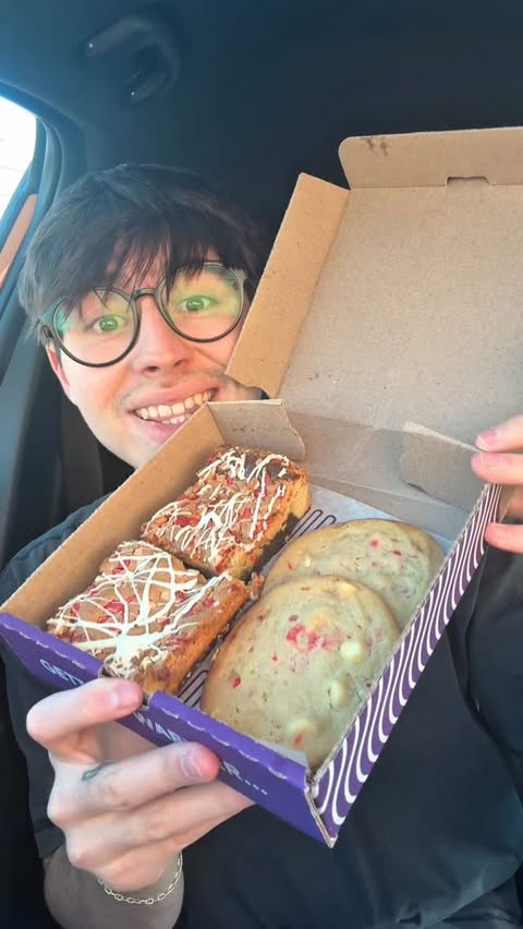 Instagram post by @caloriecarnage for Insomnia Cookies. Caption reads: Let’s Eat @insomniacookies Holiday Collection 🍪🤯....