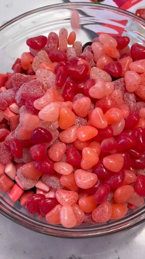 Instagram post by @kate_cleanhome for Tru Fru. Caption reads: [...] Candy Salad💕🍓…yes or yes?😍 @trufru....