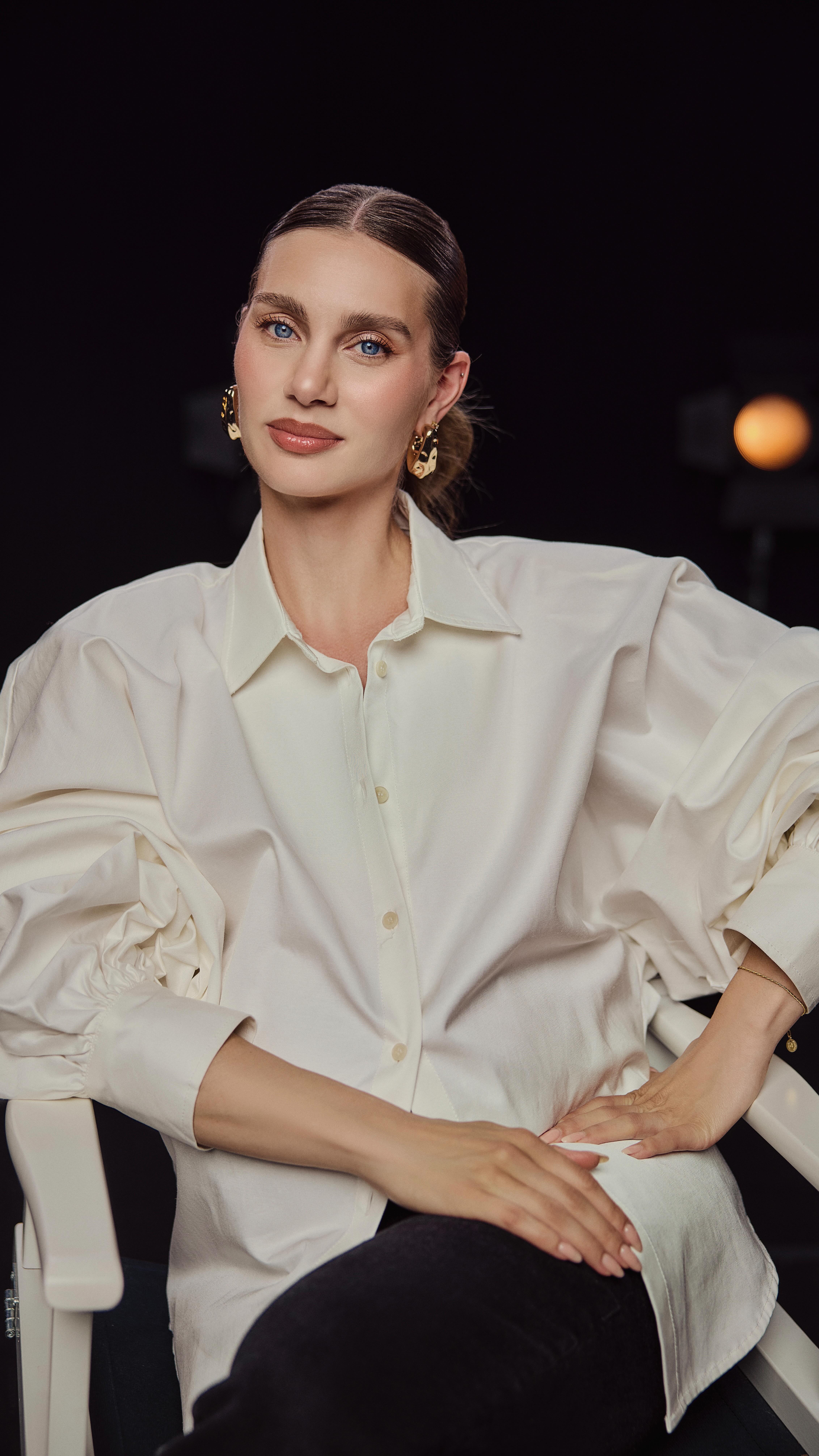 Instagram post by @lesliedumeix for Sisley Paris. Caption reads: Meet our new Artist in Residence: a fresh vision....