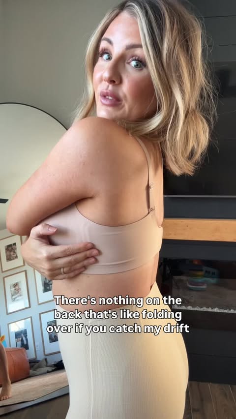 Instagram post by @jennadillulio for Amazon Fashion. Caption reads: 🩷Comment BRA and like this post and I’ll send you....