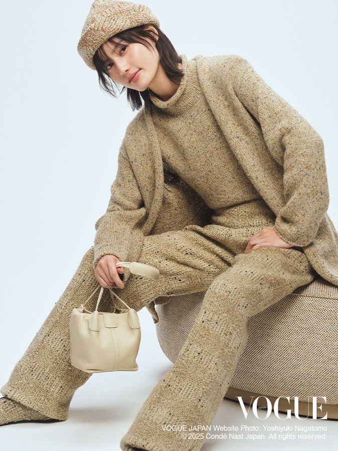 Instagram post by @ai__hashimoto for Loro Piana. Caption reads: Holiday Collection 🍂🍄‍🟫🍃🧶

@loropiana....