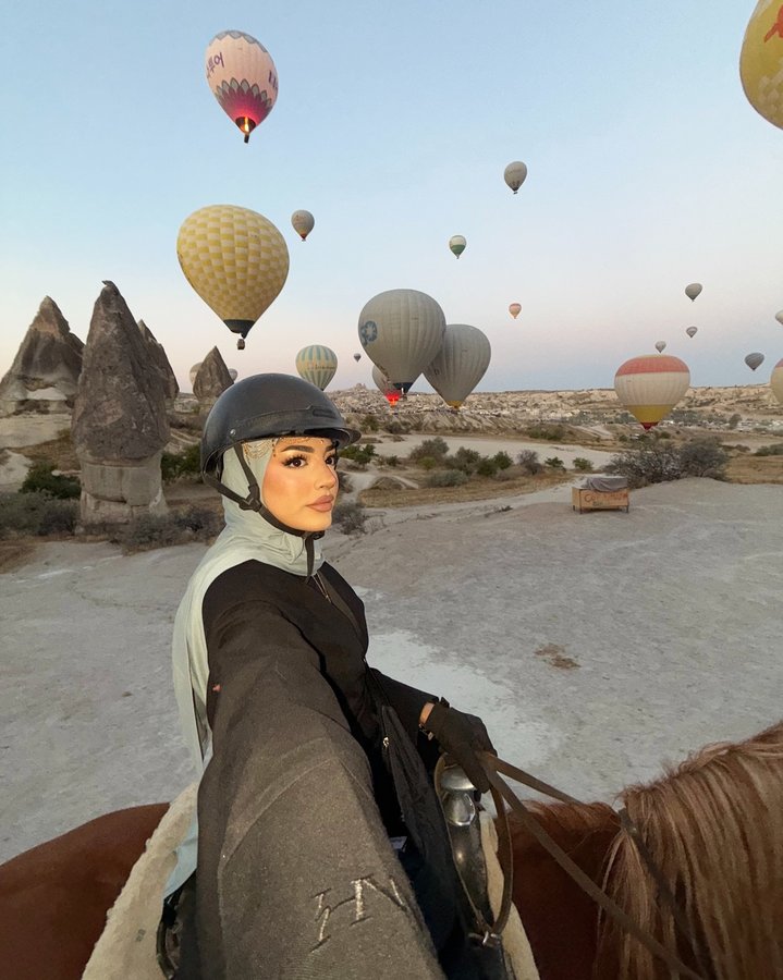 Instagram post by @shehaanx for Hawaa Clothing. Caption reads: the dreamiest experience 🎈
full outfit and hijab....