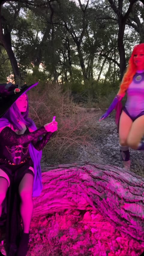 Instagram post by @kaidacosplay for Miccostumes. Caption reads: [...] like the cold lol. Raven cosplay by:....