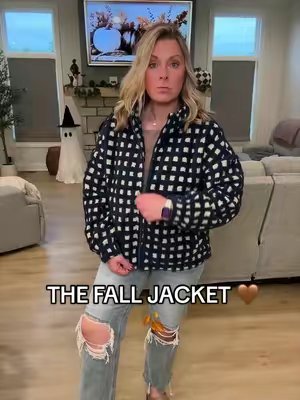 TikTok post by @tiffsangreg for SCUSTY. Caption reads: [...] even a basic black pant all season....