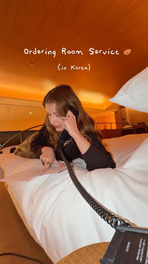 Instagram post by @sarahpalmyra for Saltair. Caption reads: [...] level 🤌🤌 

Products:
@anua_global PDRN....