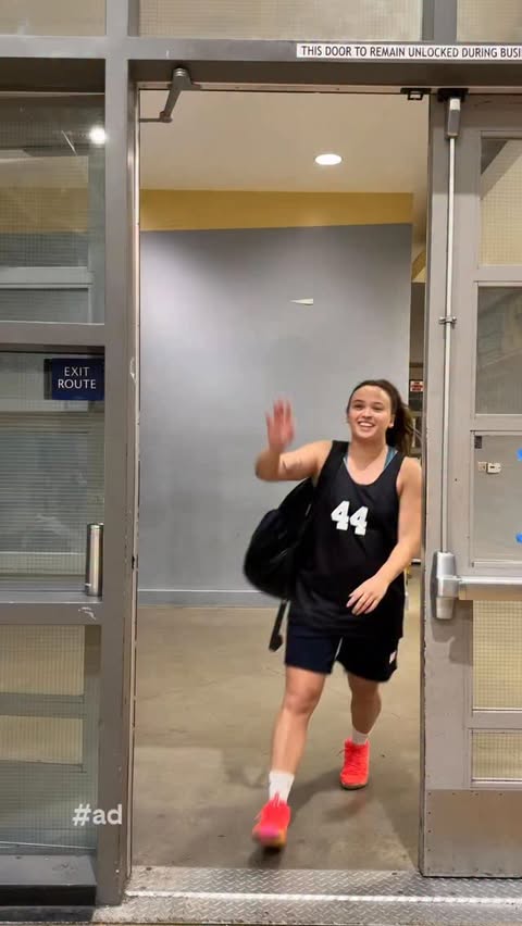 Instagram post by @raelyn_cs for Invisalign. Caption reads: The only thing straight about me is my teeth 🦷✨....