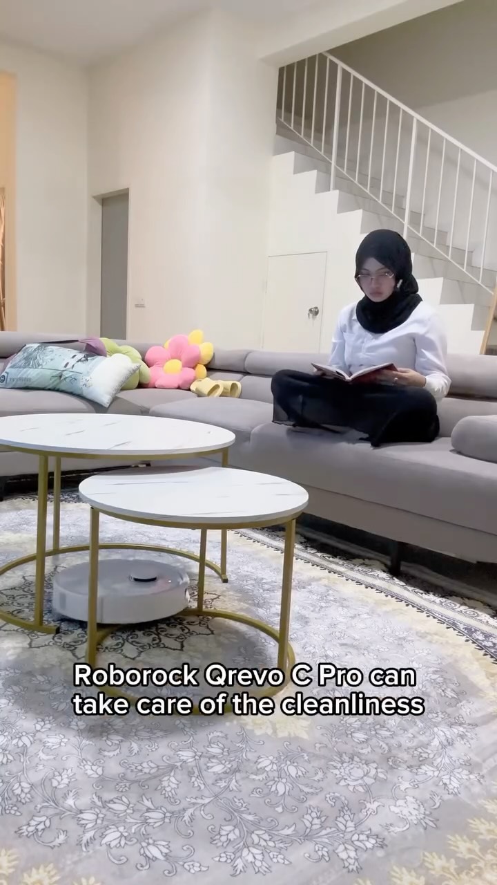 Instagram post by @sunshineshunnn for Roborock. Caption reads: ✨ Say hello to effortless cleaning with the....