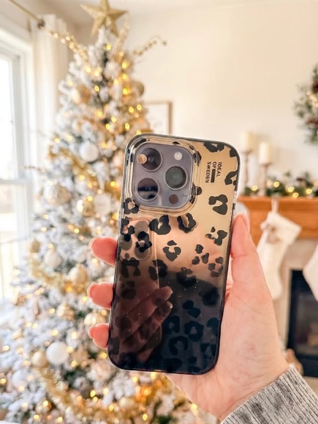 Instagram post by @thisis_kata for idealofsweden. Caption reads: My fave from the Holiday Sale: The Leo Mirror....