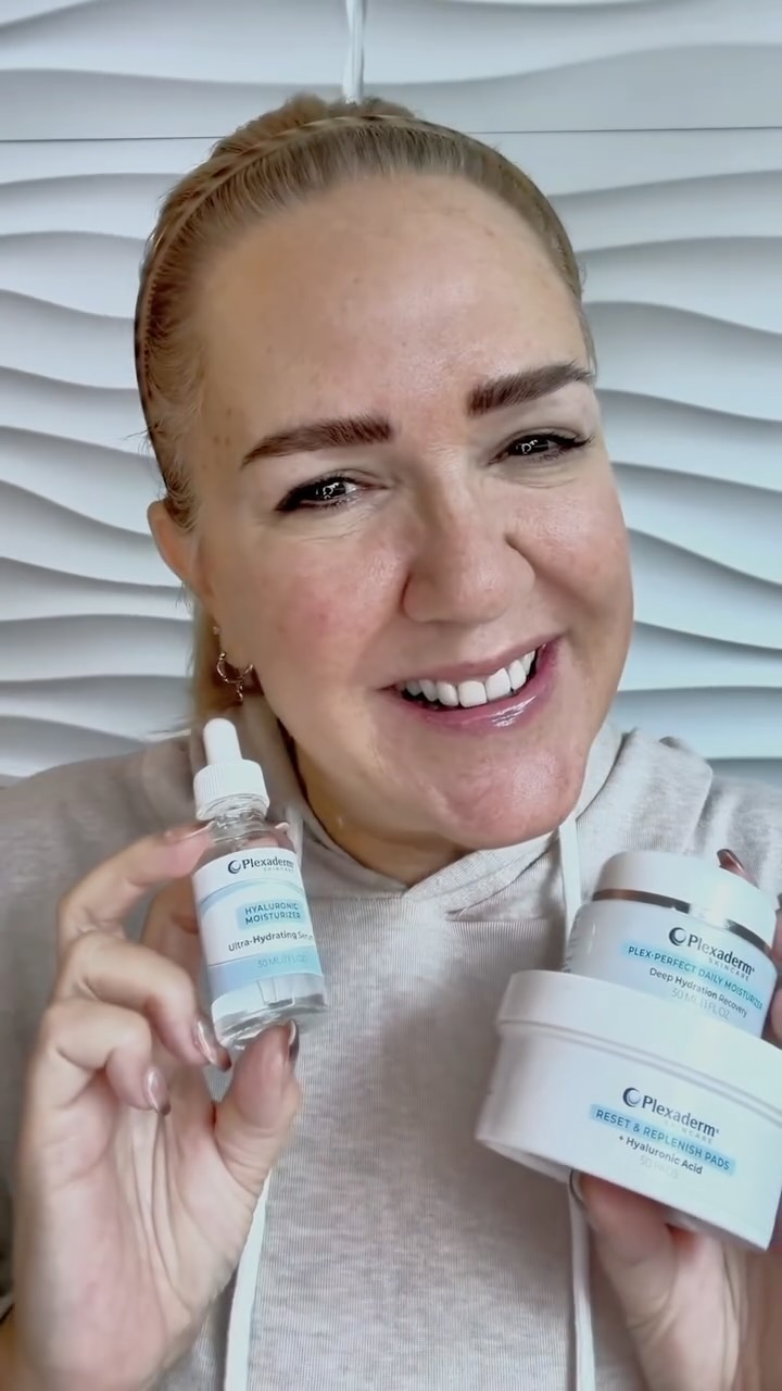 Instagram post by @torileesbeautymix for Plexaderm. Caption reads: #sponsored Happy Monday! Want a quick, simple, yet....