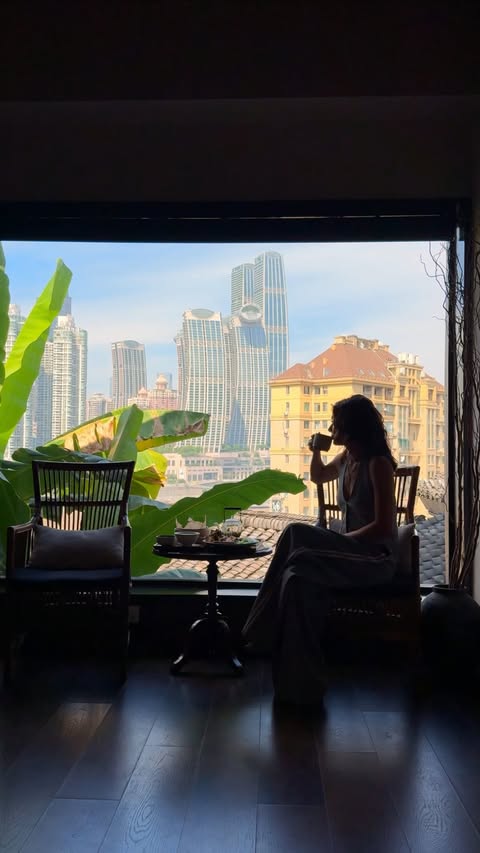 Instagram post by @nom_life for Hotels.com. Caption reads: #HotelsDotComAmbassador a true hidden gem hotel....