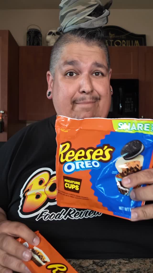 Instagram post by @bootlegfoodreview for Oreo. Caption reads: I’m trying the @reeses x @oreo collab all over....