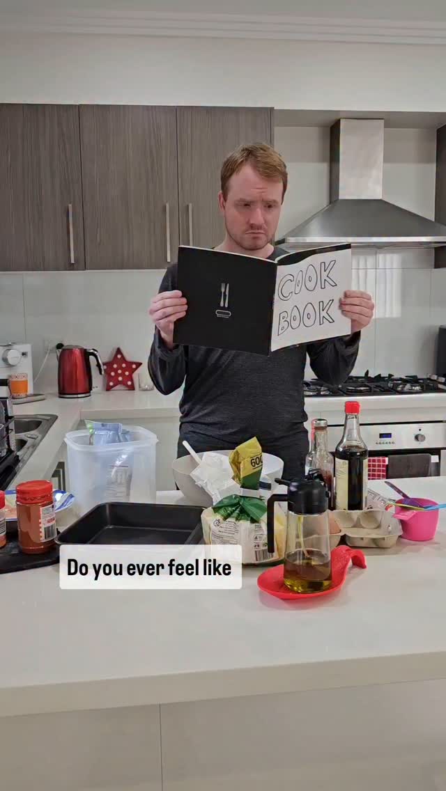 Instagram post by @ronan.soussa for Youfoodz. Caption reads: Cooking? Nah, too much effort.🍳😅
That's why I go....