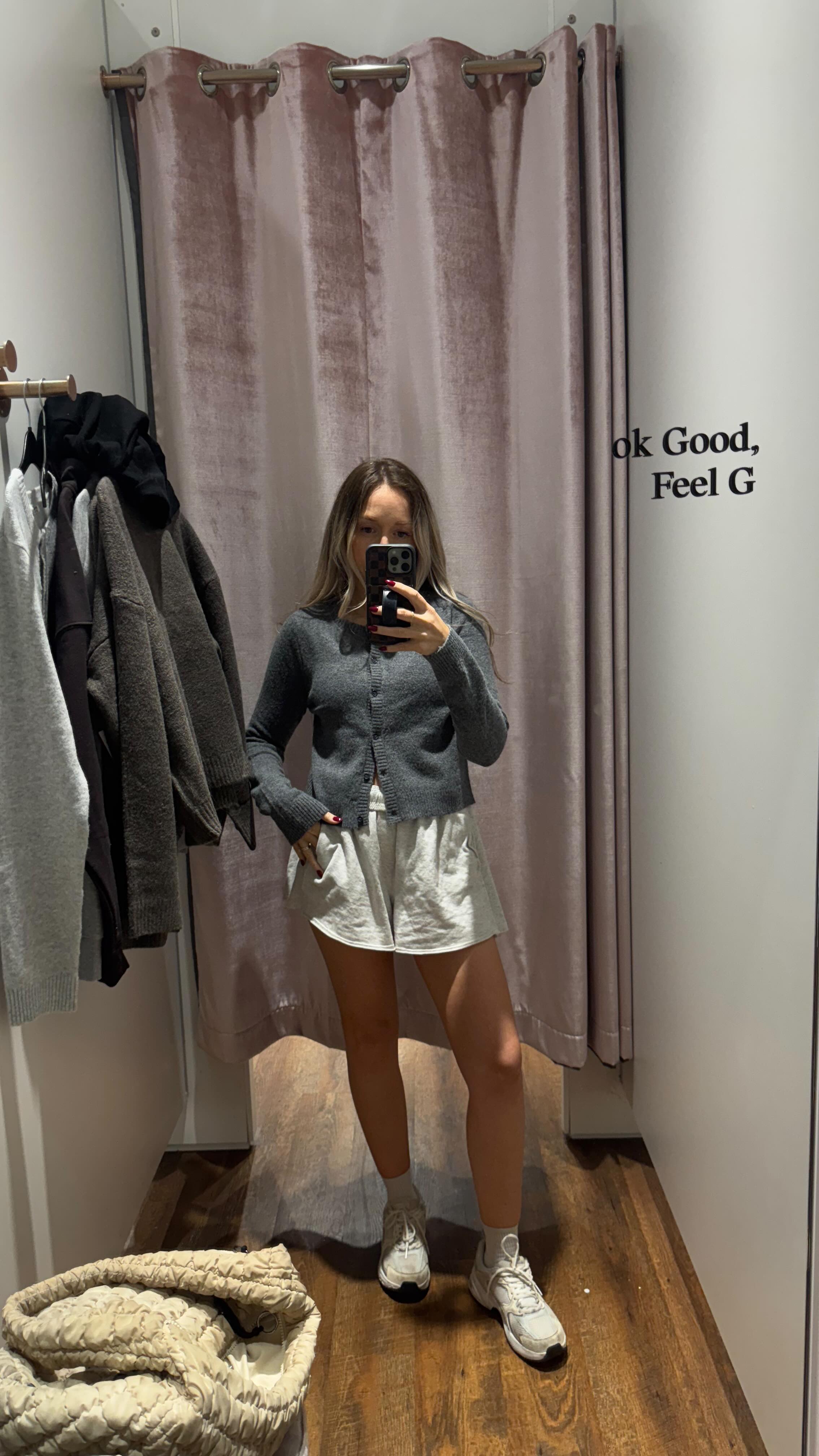 Instagram post by @britthavens for Ardene. Caption reads: 🧸 Comment COZY and I’ll send you all the links....