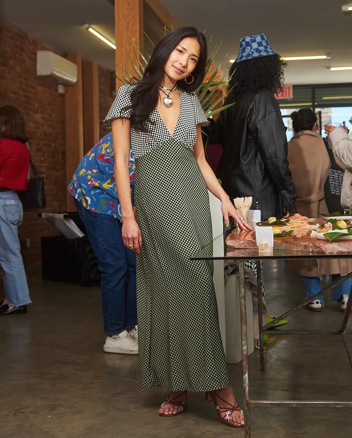 Instagram post by @pearl.b_ for Lisa Says Gah. Caption reads: Guys pinch me 🥺🦋!!! @maryahananda and I hosted....