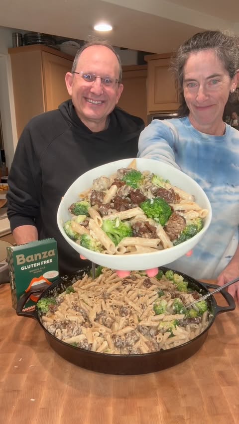 Instagram post by @seattlehanddoc for Banza. Caption reads: [...] when we tell you that this @eatbanza Brown....