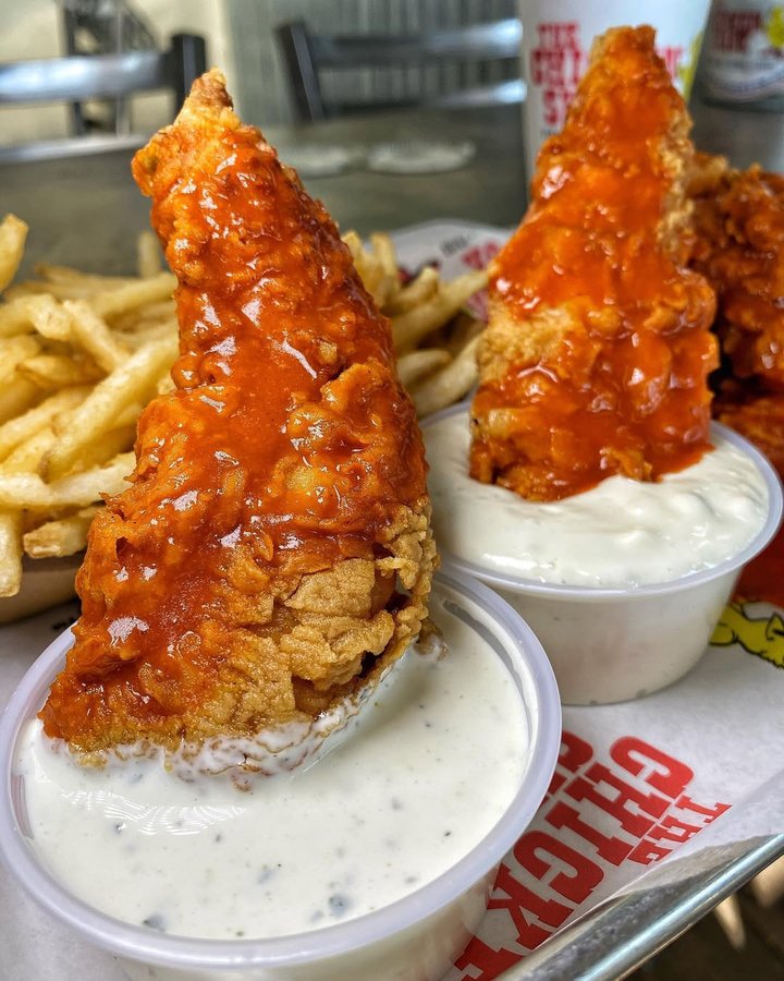 Instagram post by @lasvegasfill for HuffPost. Caption reads: [...] #foody #foodstagram #buzzfeedfood....