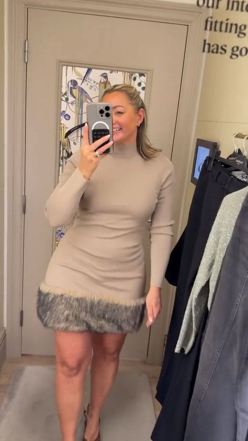 Instagram post by @suzie_mcb_x for River Island. Caption reads: Let’s go shopping together … @riverisland on the....