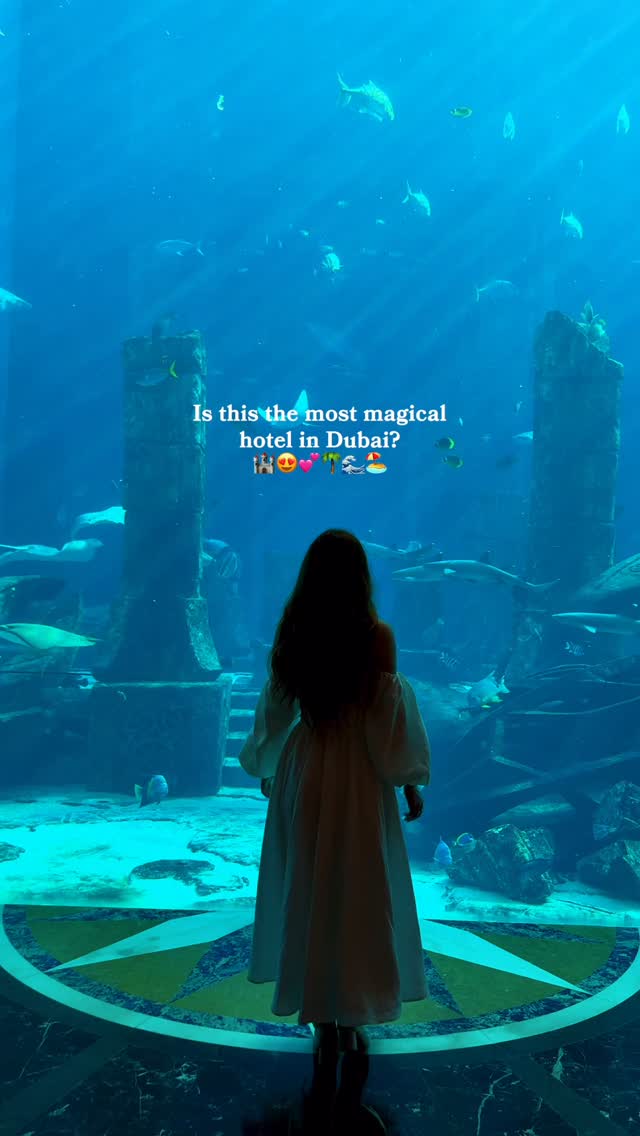 Instagram post by @kellyprincewright for Visit Dubai. Caption reads: AD | That feeling when you stay at the most....