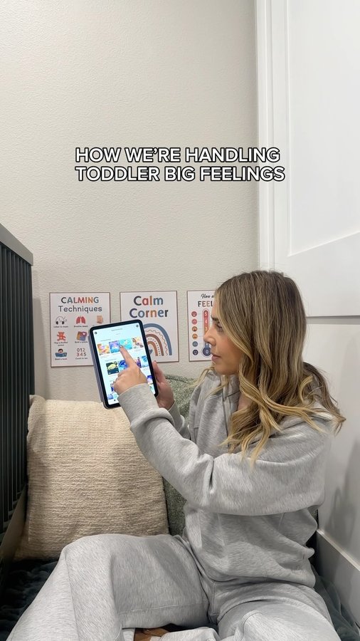 Instagram post by @itsmesaramartinez for Moshi Kids. Caption reads: [...] for 70% off! 💛 #ad #MoshiPartner....