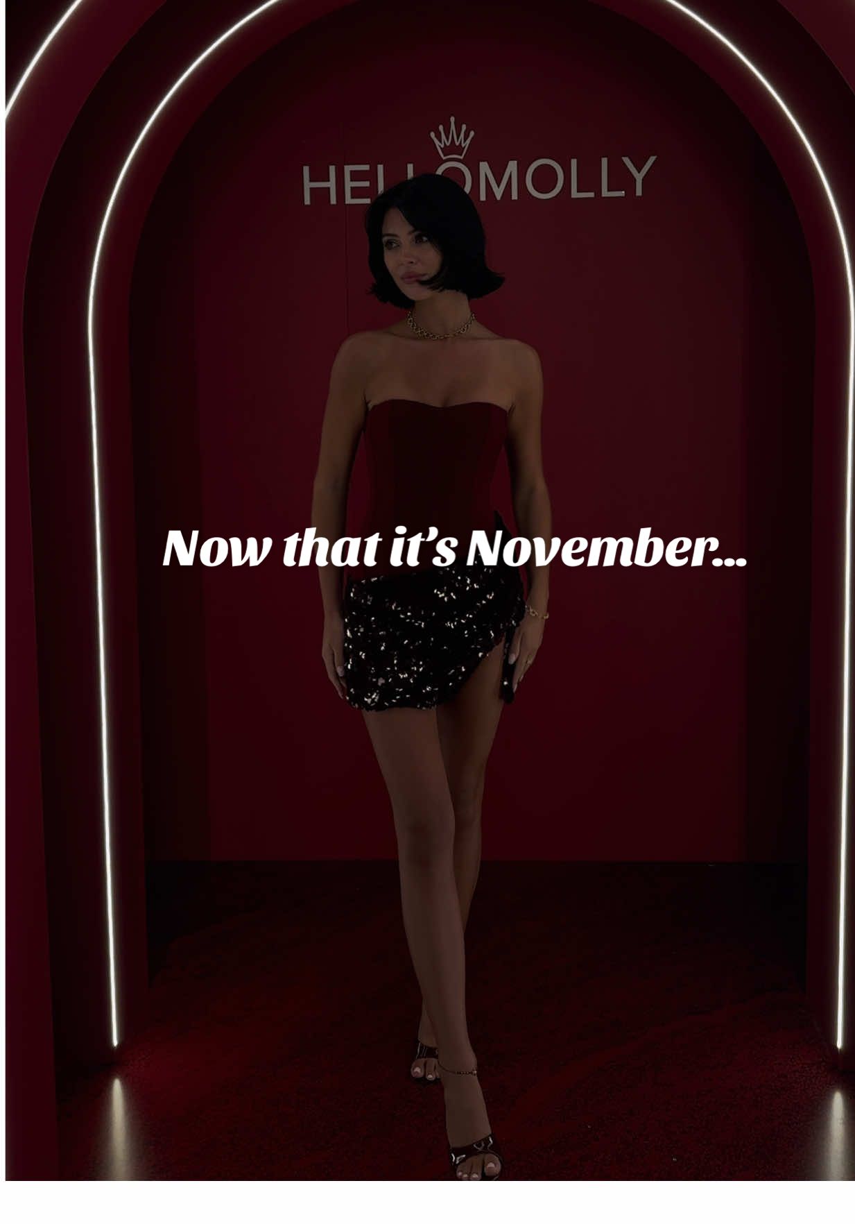 TikTok post by @tatianabjorkfranco for Hello Molly. Caption reads: [...] merry Christmas everyone 🎅🏼 @Hello Molly....