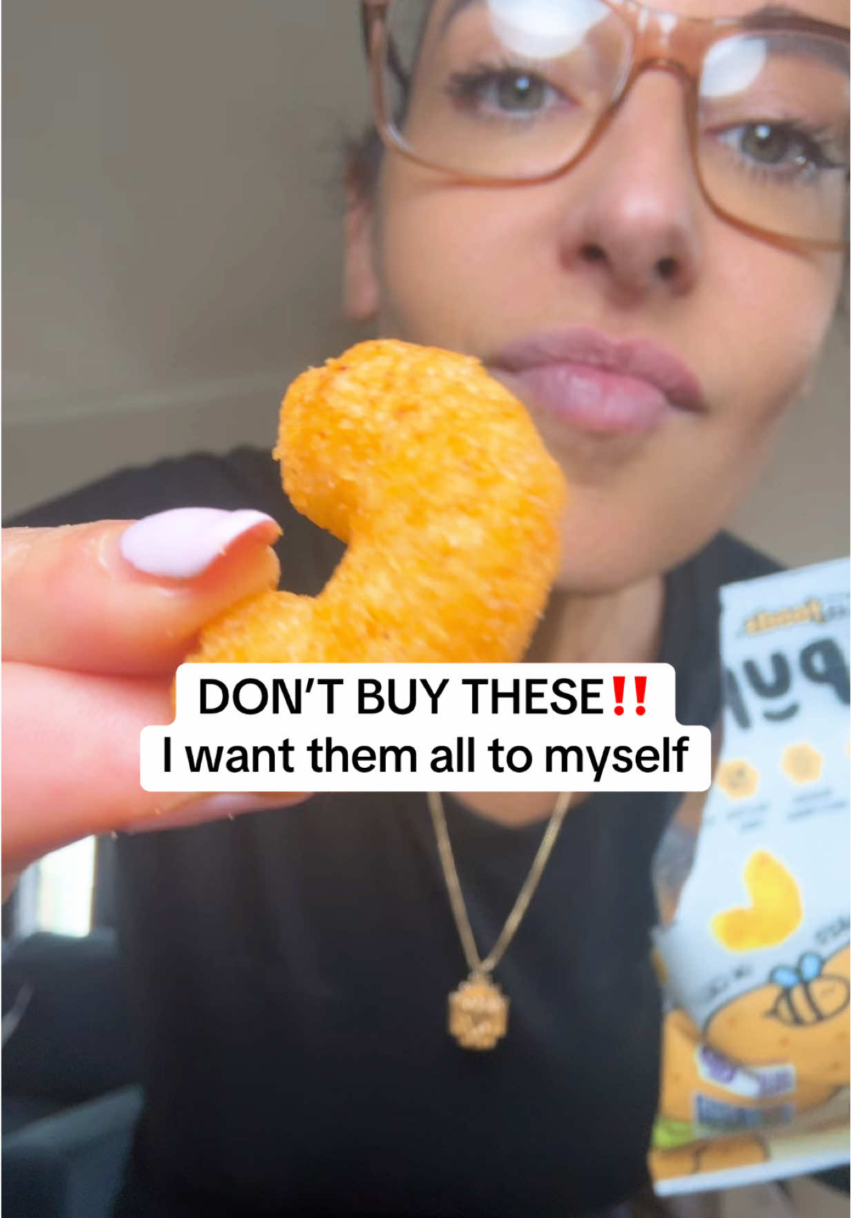 TikTok post by @comfywith_kerry for CauliPuffs. Caption reads: Don’t buy these‼️I want them all for MYSELF! Low....