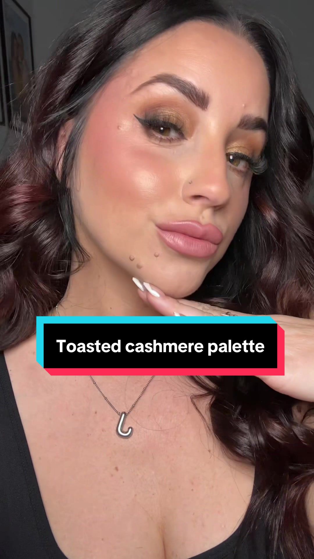 TikTok post by @jessicadadlani for OFRA Cosmetics. Caption reads: [...] palette is everything @OFRA Cosmetics, LLC....