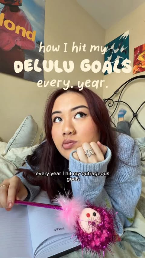 Instagram post by @rroomfies for Notion. Caption reads: [...] to build and scale my business with....