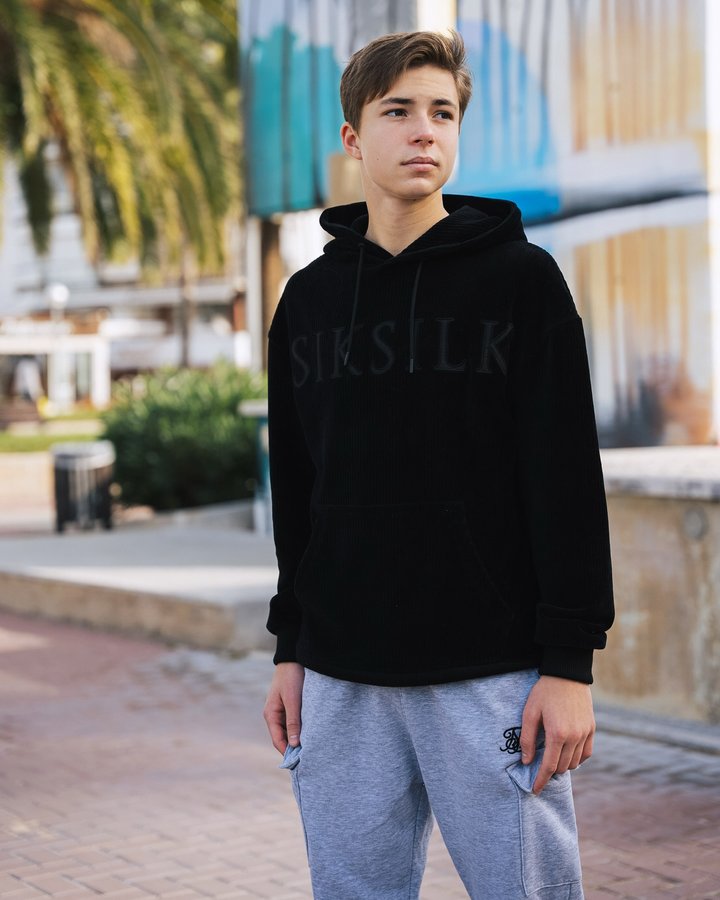 Instagram post by @deniskozhukhovofficial for SIKSILK. Caption reads: Happy weekend 😉
📸....