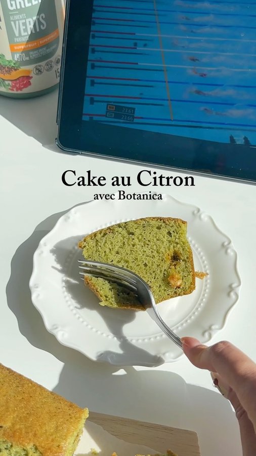 Instagram post by @likebyregina for Botanica Health. Caption reads: [...] Greens Superfruit powder from....