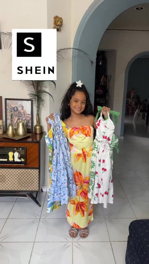 Instagram post by @mina1689hm for Shein. Caption reads: [...] para niños y bebés de SHEIN! 🤩 Descarga....