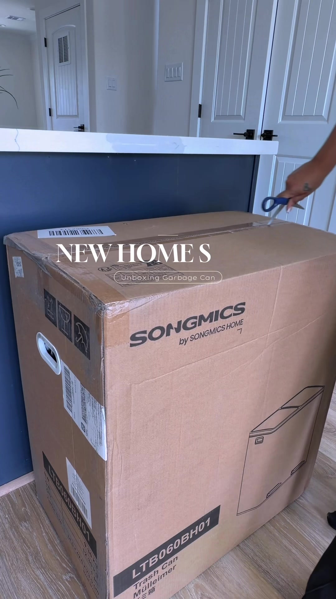 TikTok post by @iesha.ashh for Songmics. Caption reads: [...] upgrades make the biggest difference ✨....