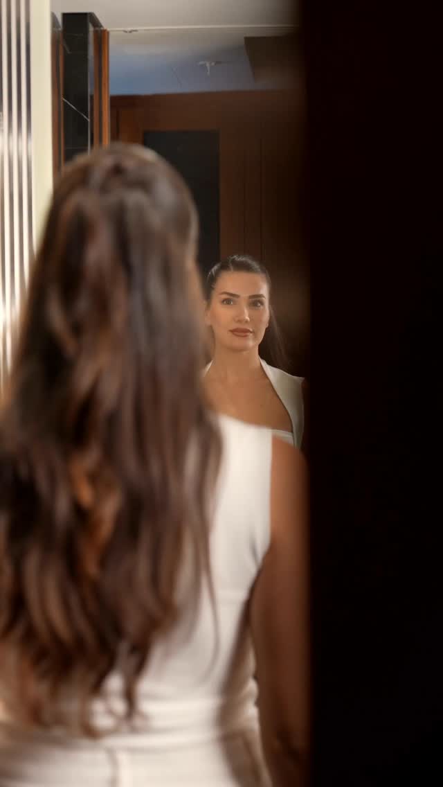 Instagram post by @eda for Domestos. Caption reads: Yeni Domestos Aroma Lux Tuvalet Bloğu Şeftali....