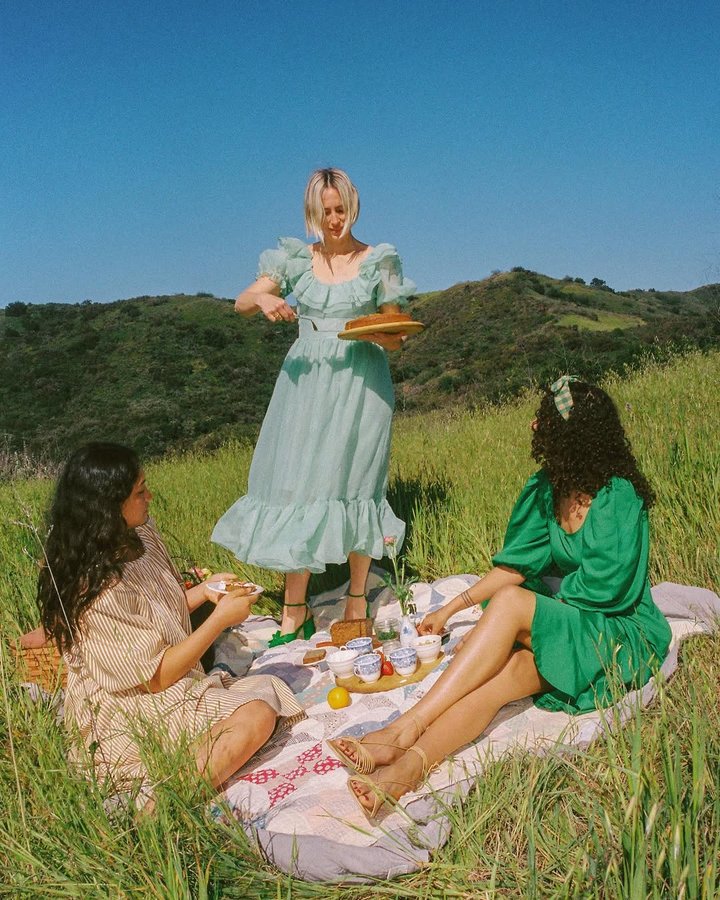 Instagram post by @elainadbellis for Loeffler Randall. Caption reads: [...] like Marie Antoinette for the day....