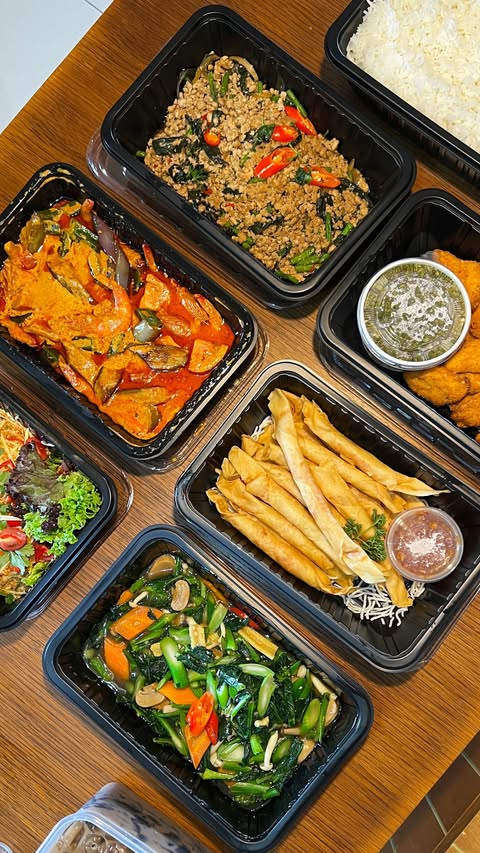 Instagram post by @thehungryfeet for Partipost. Caption reads: [...] to enjoy. Definitely worth a visit.....