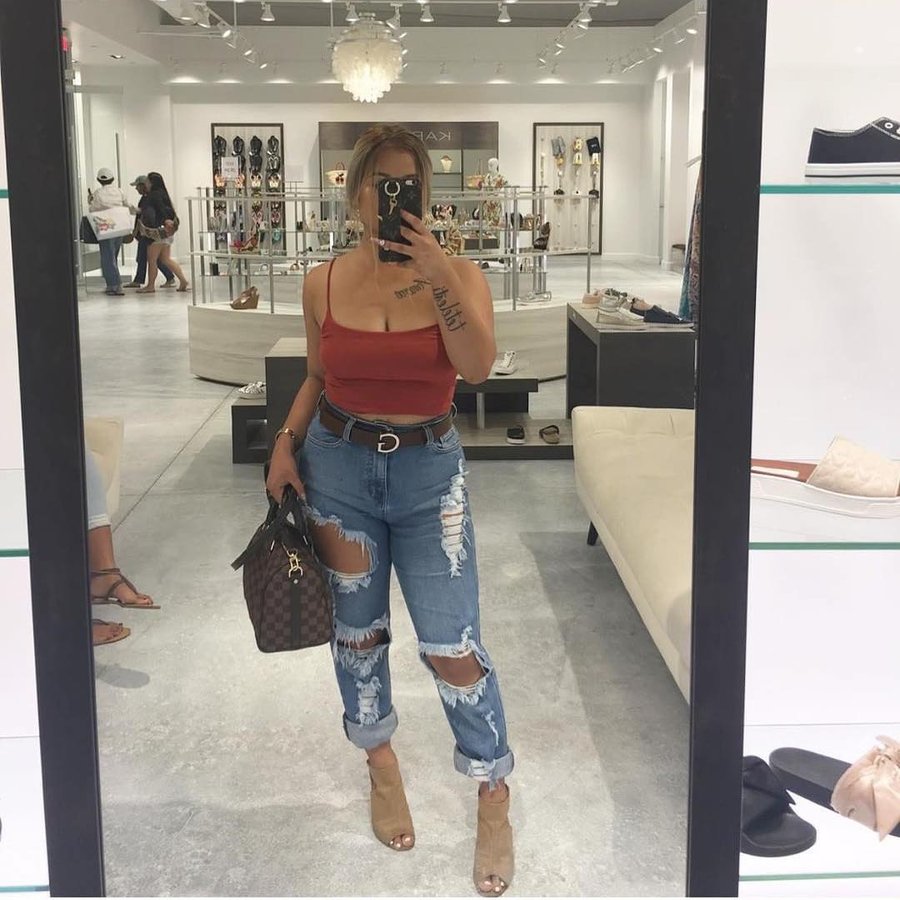 Instagram post by an influencer for ootdfash Boutique. Caption reads: Keep giving your all and pursing your goals. Don’t....