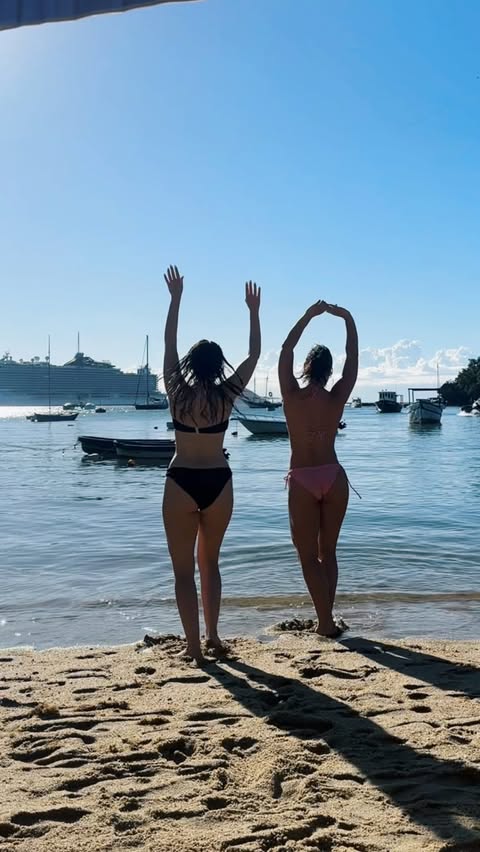 Instagram post by @chlobow_to for Air Transat. Caption reads: Brazil is magic 🇧🇷 Intinerary: 📍 RIO 🏨 HOTELS....