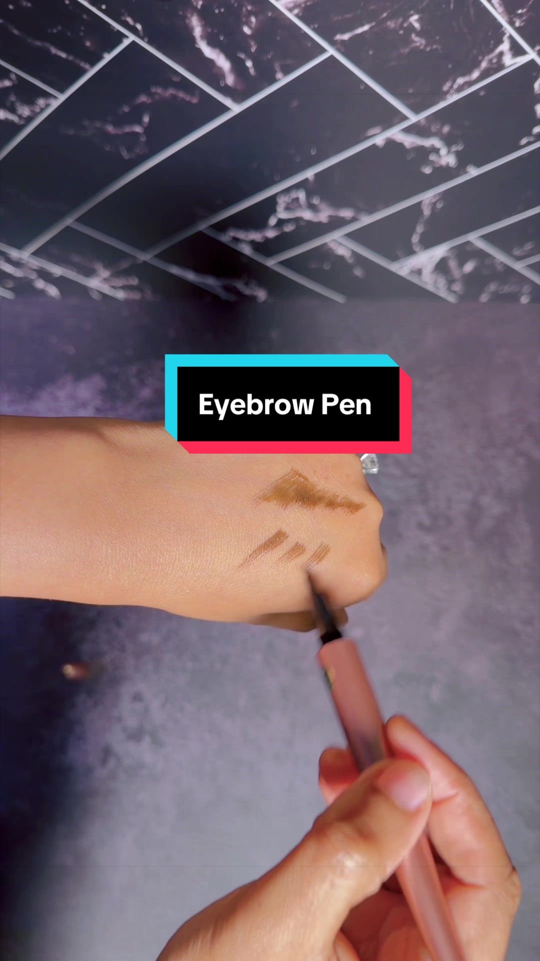 TikTok post by @hanna.robinson2 for Page Vine. Caption reads: [...] #eyebrowtutorial #hannarobinson @PAGE VINE.
